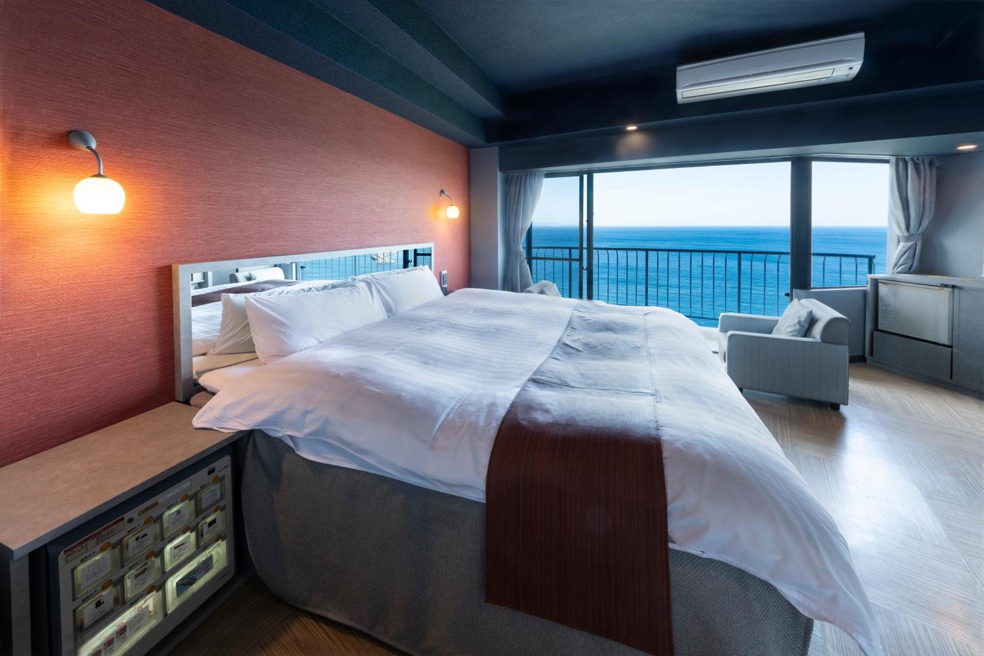 Nagasaki Chapel Coconuts Hotel ＆Resort Isahaya Extérieur photo