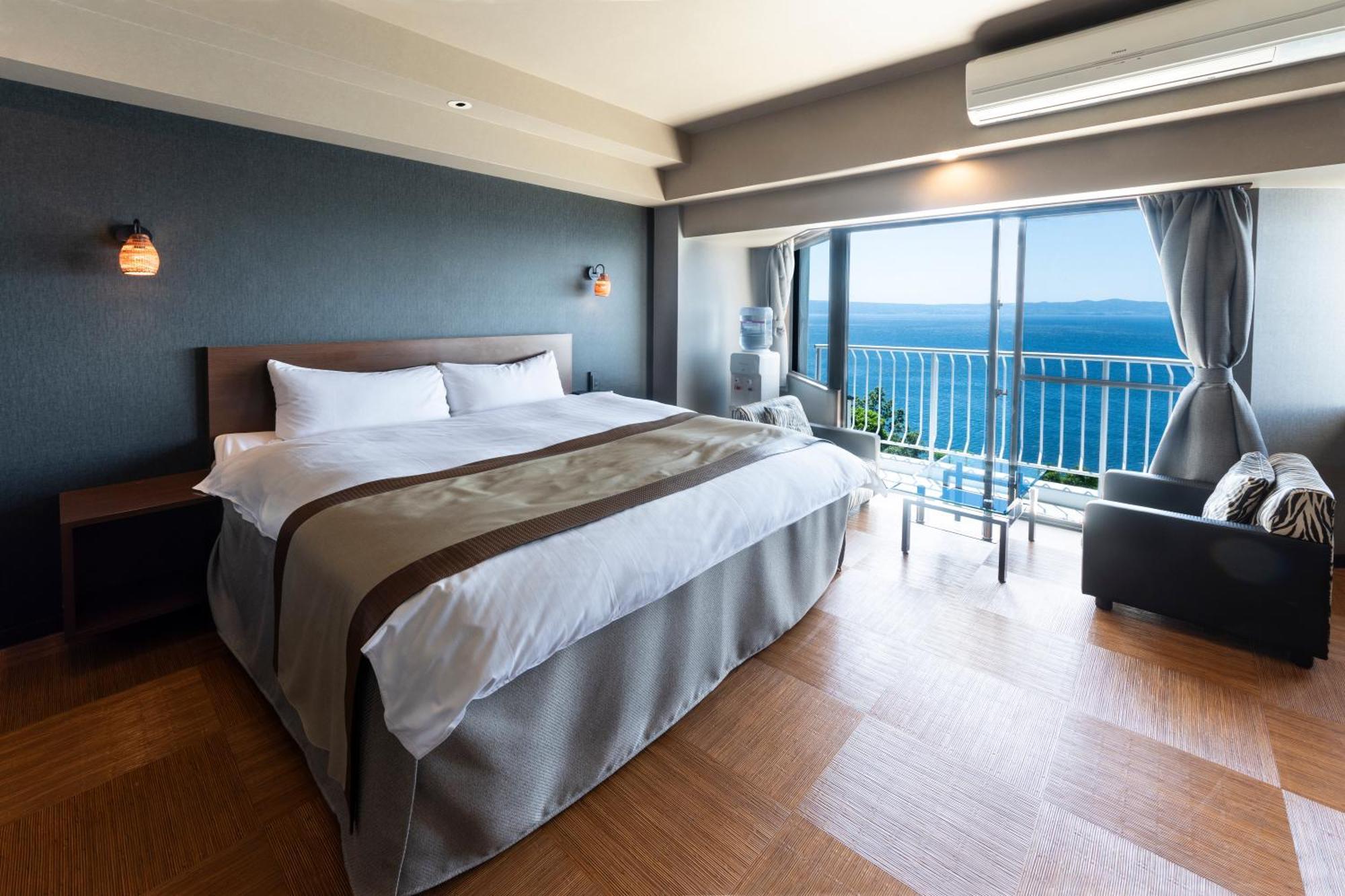 Nagasaki Chapel Coconuts Hotel ＆Resort Isahaya Extérieur photo