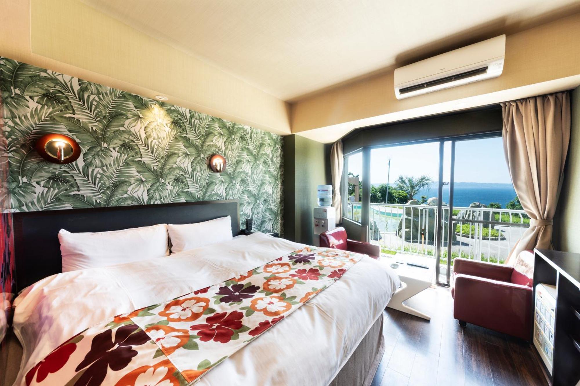 Nagasaki Chapel Coconuts Hotel ＆Resort Isahaya Extérieur photo