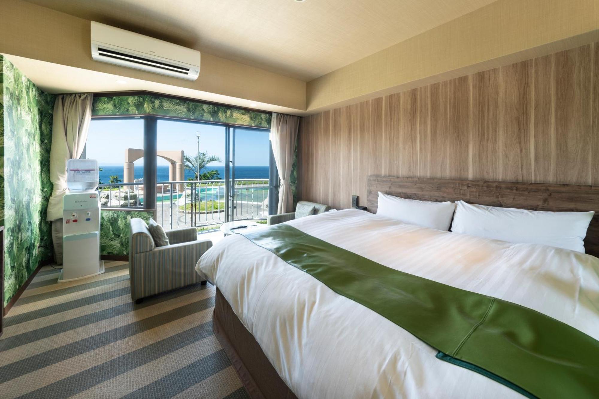 Nagasaki Chapel Coconuts Hotel ＆Resort Isahaya Extérieur photo